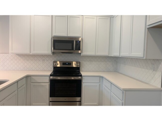 Foto del edificio - 3 bed 2.5 bath LOFT townhome in HARMONY