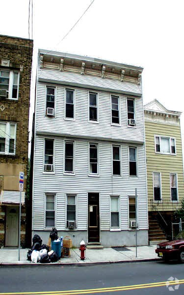 Foto del edificio - 1064 Summit Ave