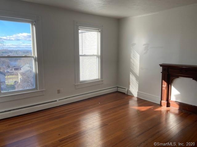 Primary Photo - 148 Pearl St