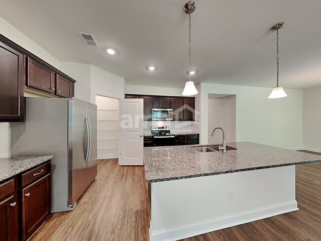 Foto del edificio - 6246 Bridlewood Ln