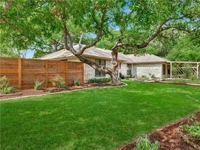 Building Photo - 2501 Berwyn Cir