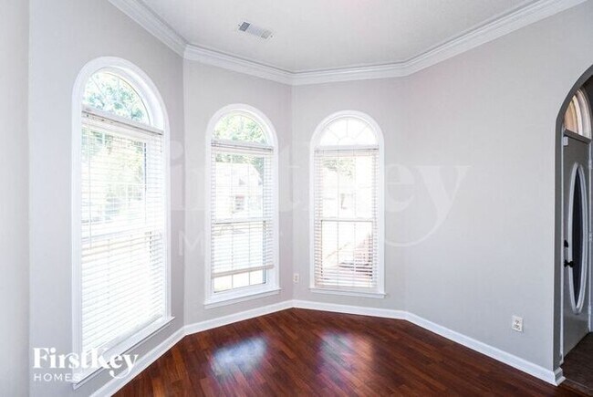 Building Photo - 5380 Milton Ridge Dr