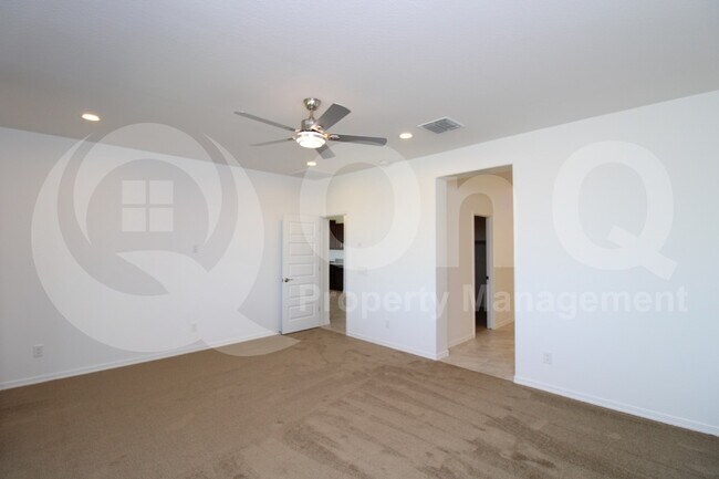 Building Photo - 23020 E Calle Luna