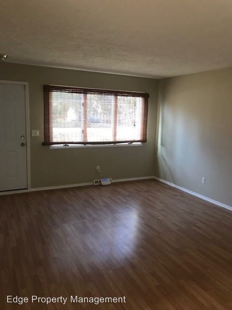 Building Photo - 3 br, 1.5 bath House - 5025 Lear Nagle Rd.