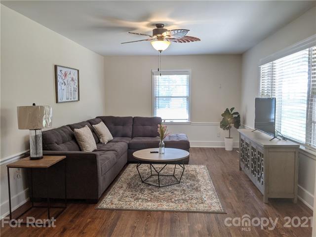 Building Photo - 8150 Kerrybrook Cir