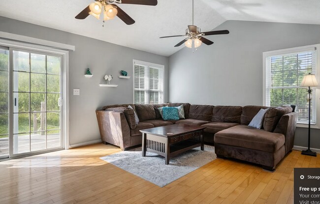 Foto del edificio - 218 Mountain Breeze Dr