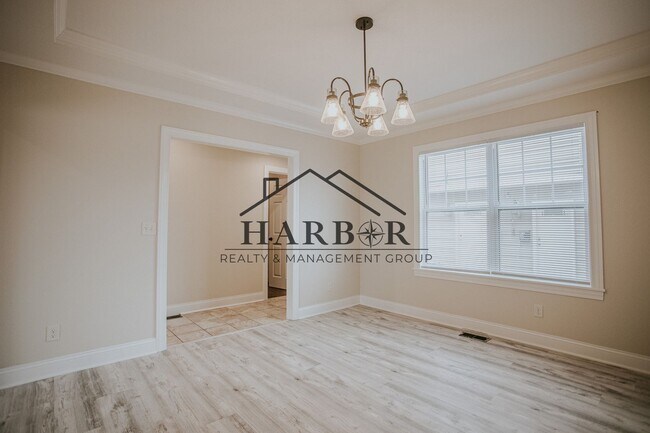 Foto del edificio - 107 1st St NW
