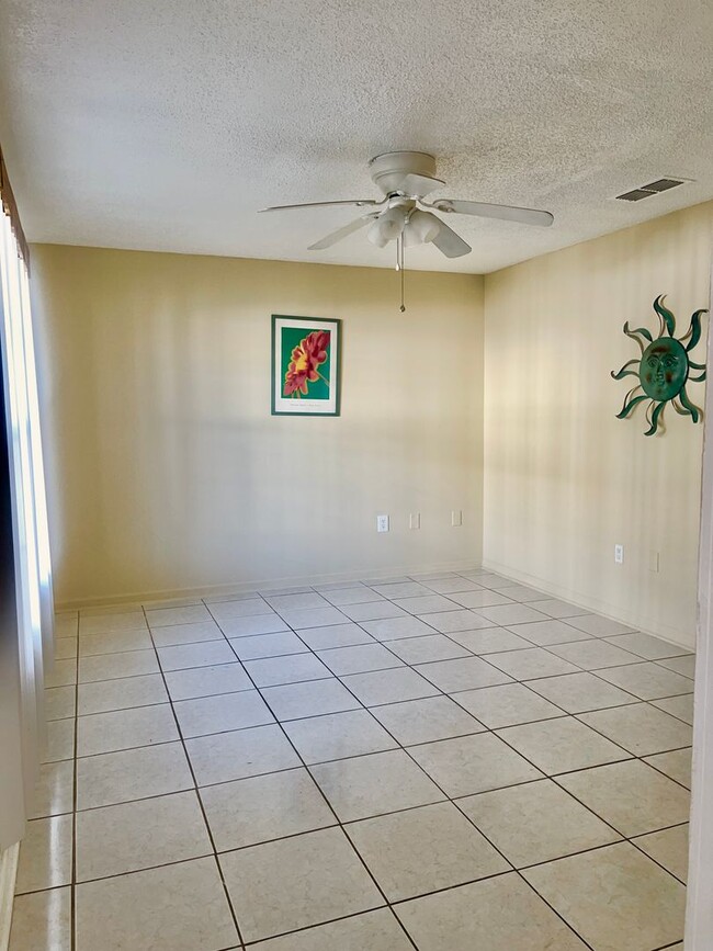 Foto del edificio - Discover Easy Florida Living in Holly Hill!