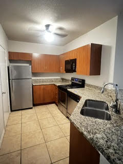 Foto del edificio - 144 SW Peacock Blvd