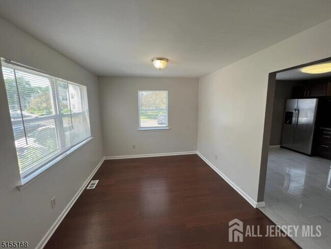 Foto del edificio - 294 Dorset Ct