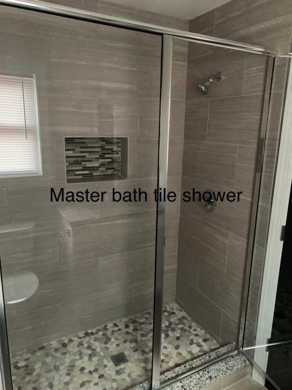 Building Photo - 135 Emanuel Cout