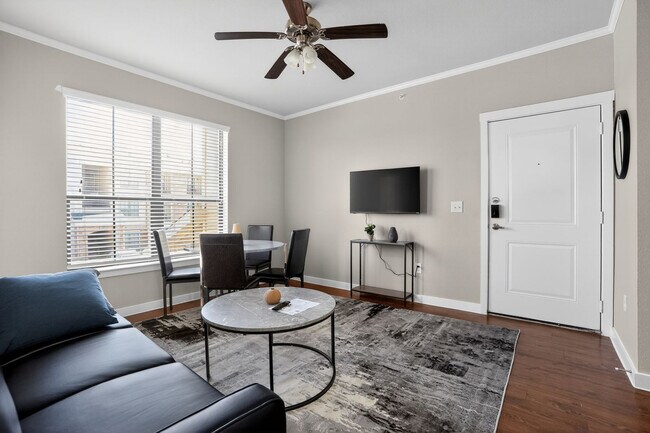 Foto del edificio - 1355 Ranch Pkwy