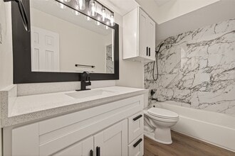 Building Photo - 7714 Renwick Dr