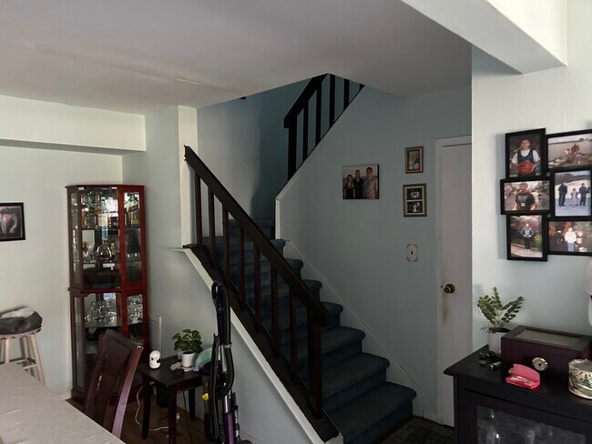 Foto del edificio - 236 Springmeadow Dr