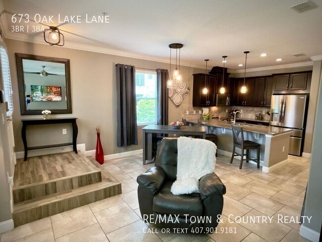 Building Photo - 673 Oak Lake Ln