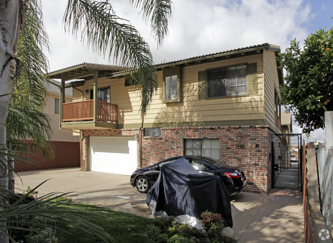 Building Photo - Heritage Villas