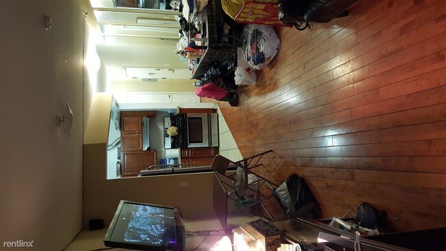 Building Photo - 48 Schenck Ave