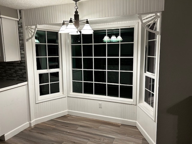 Bahía entre la cocina y la sala familiar - 5506 NE 51st St