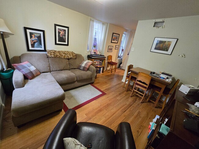 Foto del edificio - 2055 Fitzwater St