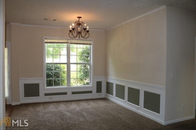 Building Photo - 45 Rosemoore Dr
