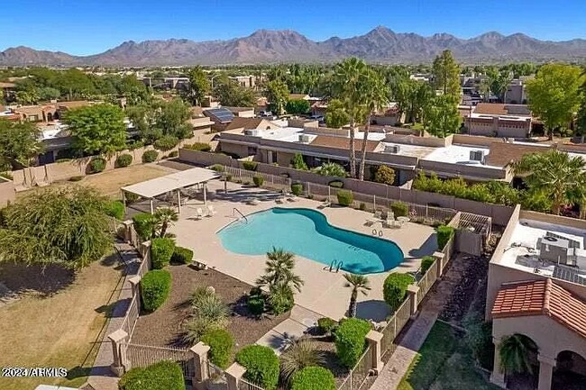 Foto del edificio - 9179 E Winchcomb Dr