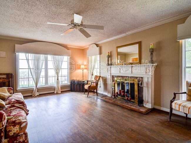 Foto del edificio - 1308 White River Dr