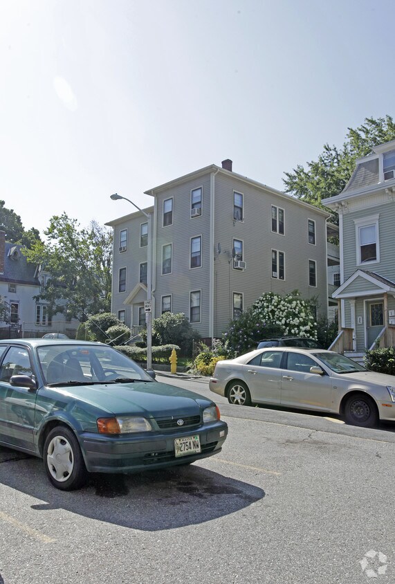 21 Bowdoin St, Worcester, MA 01609 Apartments in Worcester, MA