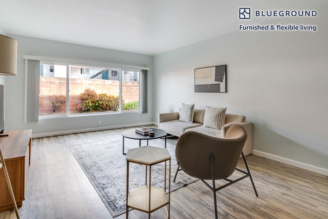 Building Photo - 2019 Shore Line Dr