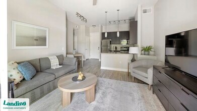 Building Photo - 1260 E University Dr