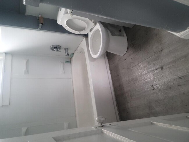 Foto del edificio - 1087 E 64th St