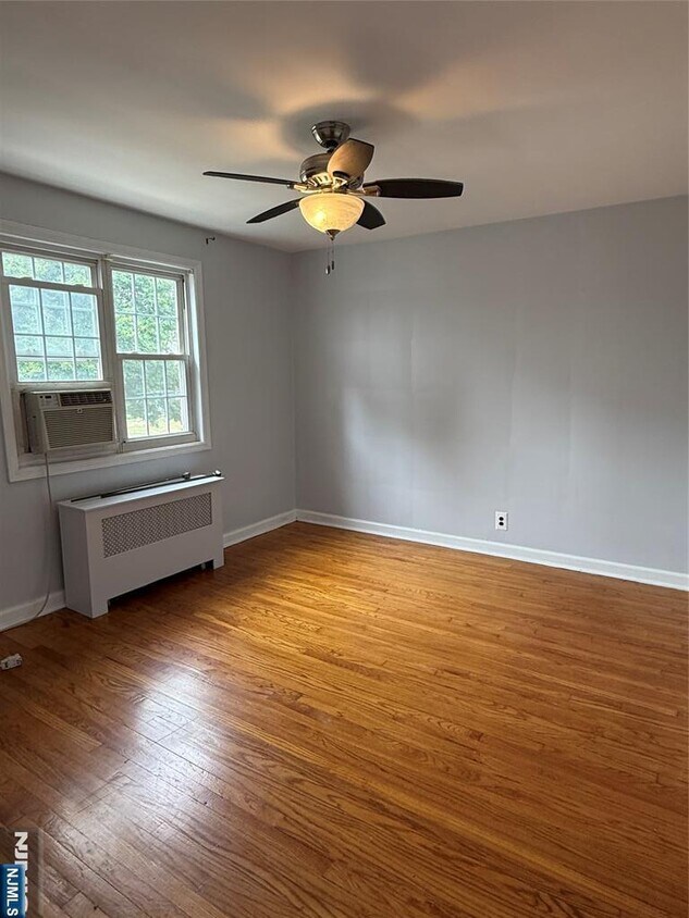 Foto principal - 63 W Hudson Ave