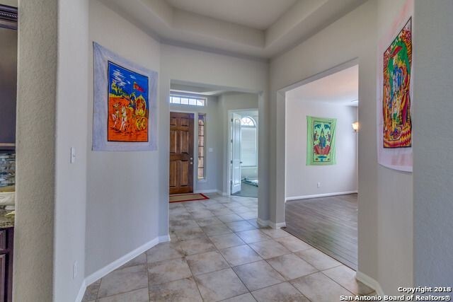 Building Photo - Beautiful 4/3 Single Story in Triana