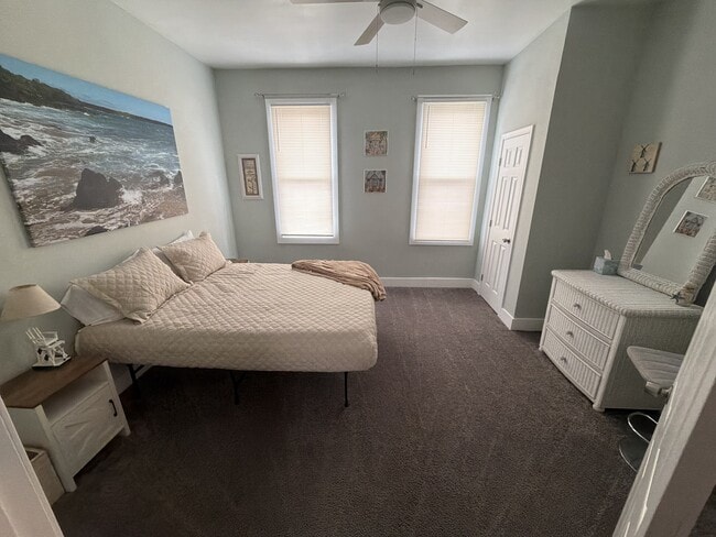 Building Photo - 829 E 27th St