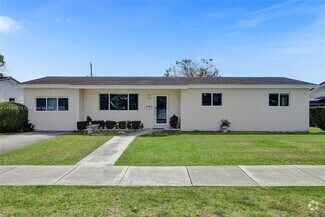 Building Photo - 5811 SW 95th Ct