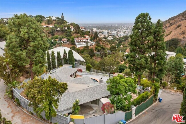 Foto del edificio - 7204 Chelan Way