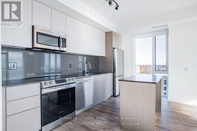 Photo du bâtiment - 125-A1125 Bronte Rd