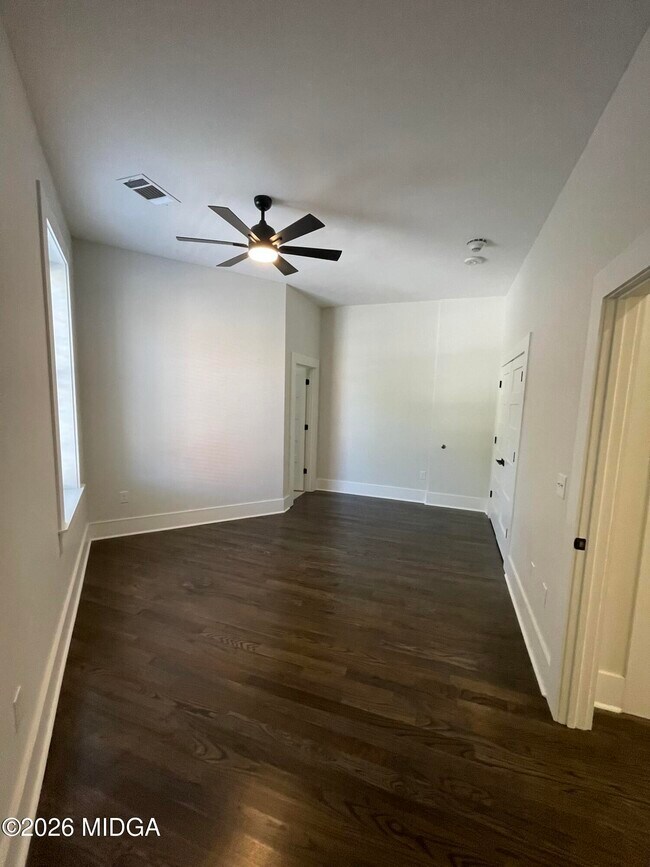 Foto del edificio - 843-843 Forsyth St