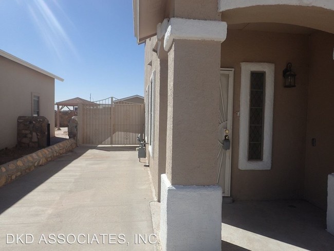 Building Photo - 3632 Tierra Alba Dr