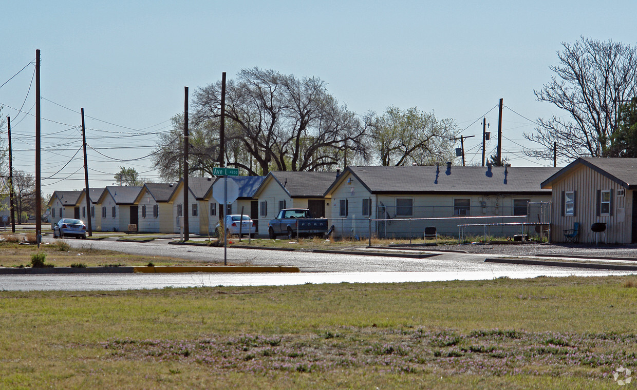 Building Photo - Galaxy Apartments