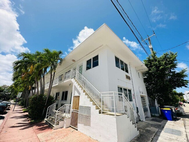 Foto del edificio - 745 13th St