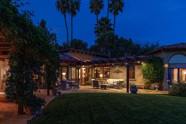 Building Photo - 22560 Carbon Mesa Rd