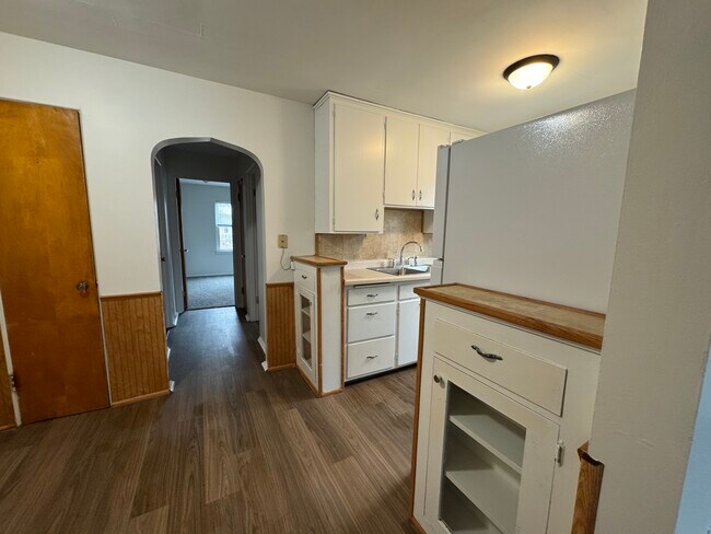 Foto del edificio - 1713 Goff Ave