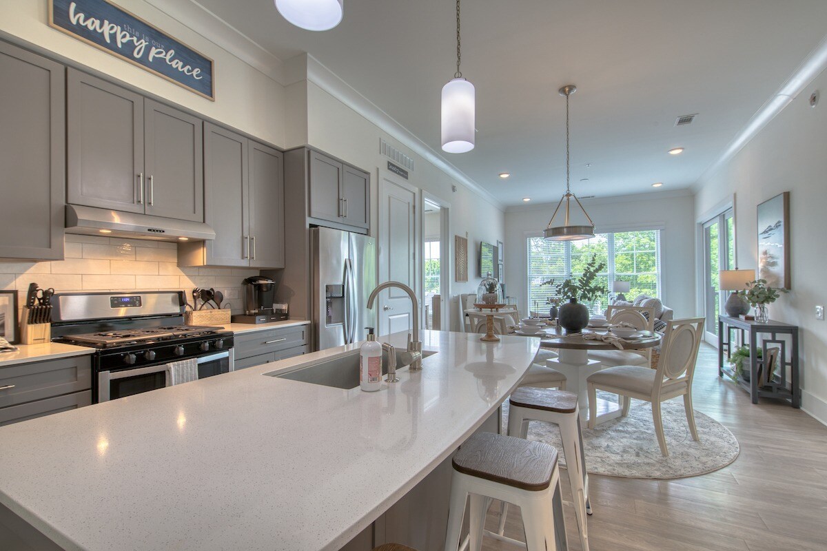 Vickers Roswell Apartments in Roswell, GA