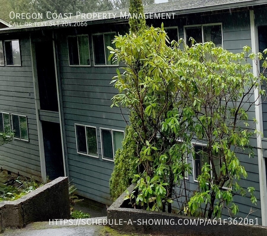 65 Ainslee Ave Unit 2, Depoe Bay, OR 97341 Room for Rent in Depoe Bay