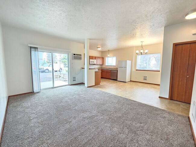 Foto del edificio - 6026 N Wiscomb St