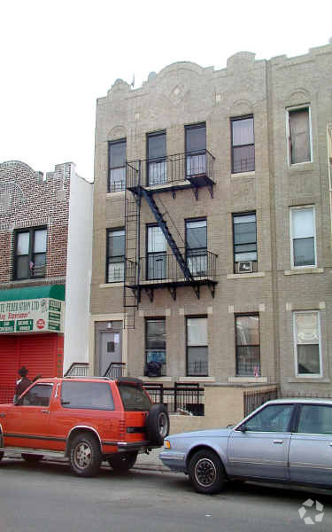 Primary Photo - 124 Cortelyou Rd