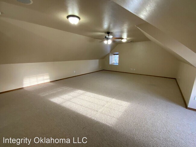 Foto del edificio - 5 br, 4 bath House - 4608 NW 162nd Street