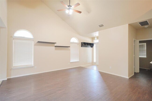 Foto del edificio - 3208 Winding River Trail