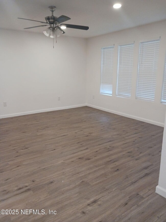 Foto del edificio - 2311 W 25th St