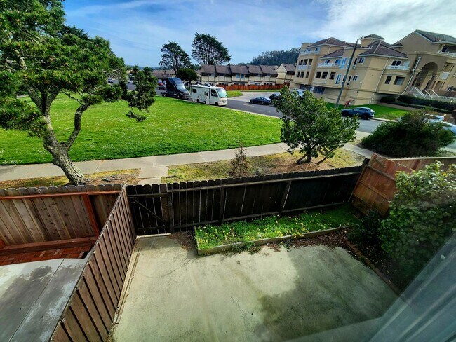 Foto del edificio - Updated 4 bedroom home